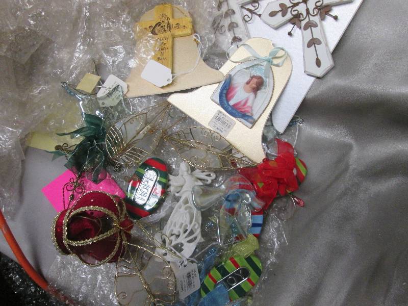 Large Lot of Assorted Christmas Orn...