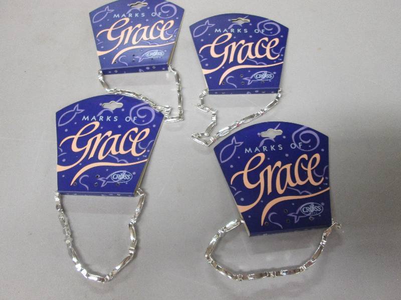 Lot of 4 Marks of Grace  Clasp Br...
