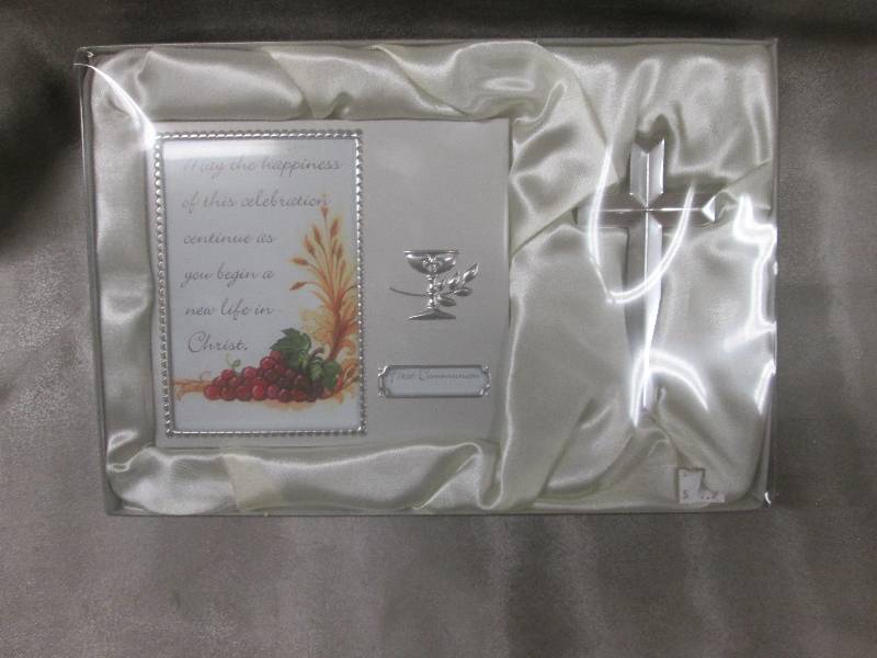 1st Communion Gift Set, plaque & cr...