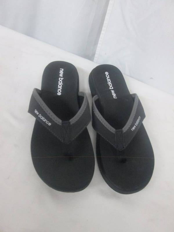 lot 51 image: New Balance Womens JoJo Thong Sandal