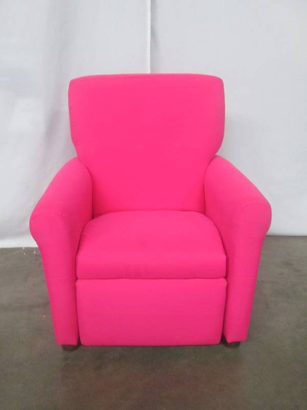 lot 9 image: Urban Juvenile Recliner