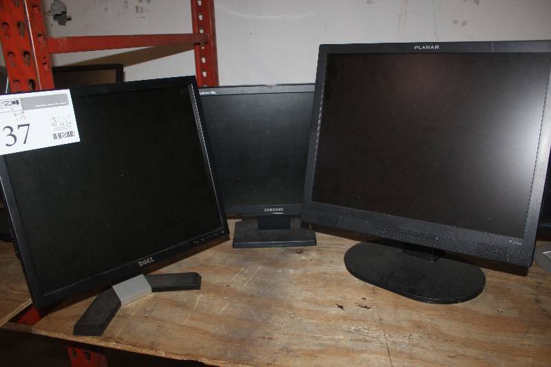 lot 37 image: Lot of (3) Dell, Samsung, Planar Computer Monitors