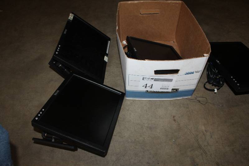 lot 44 image: Box Lot of Computer Monitors