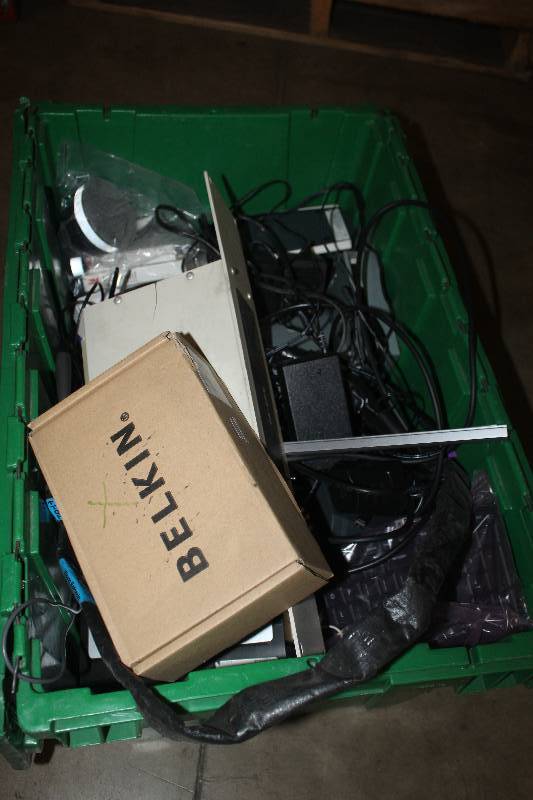 lot 49 image: Box Lot of Misc Electronics