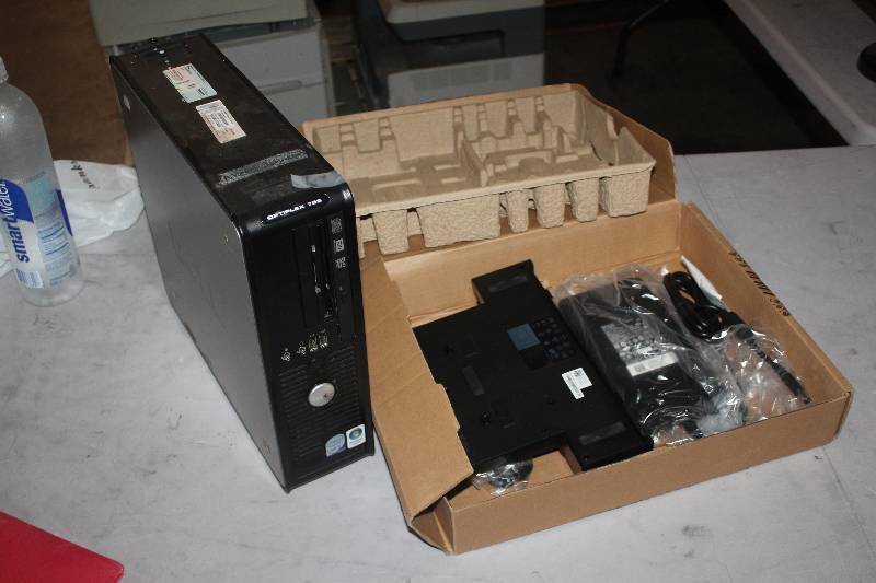 lot 96 image: Computer Tower & Laptop Docking Station Optiplex 755, Dell