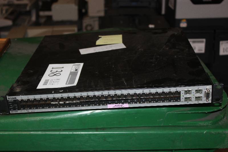 lot 138 image: D-Link xStack DXS-3250 48-Port Gigabit Stackable Network Switch
