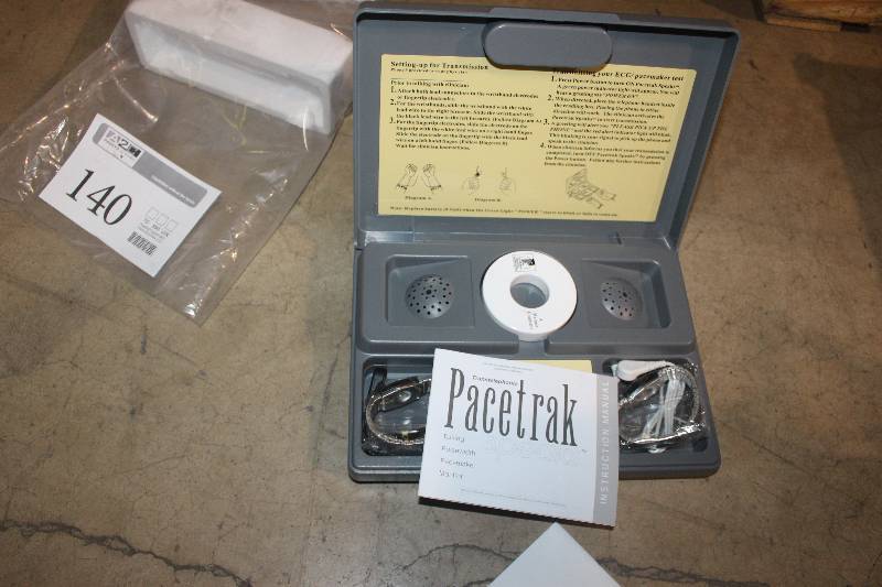 lot 140 image: Pacetrak Transtelephonic Talking Pulsewatch Pacemaker Monitor