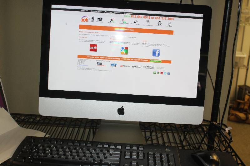 lot 7 image: Apple iMac A1311 Desktop