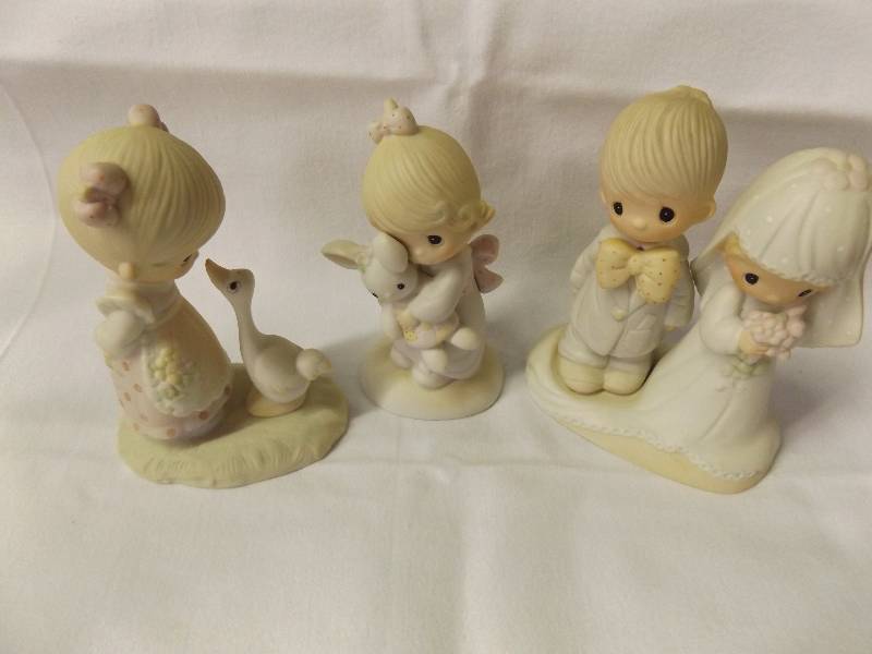 Precious Moments Figurines