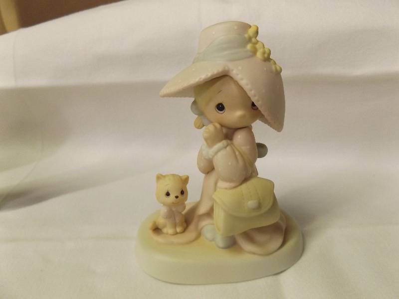 Precious Moments Figurines