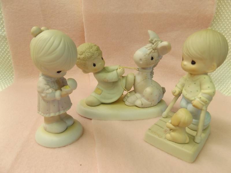Precious Moments Figurines