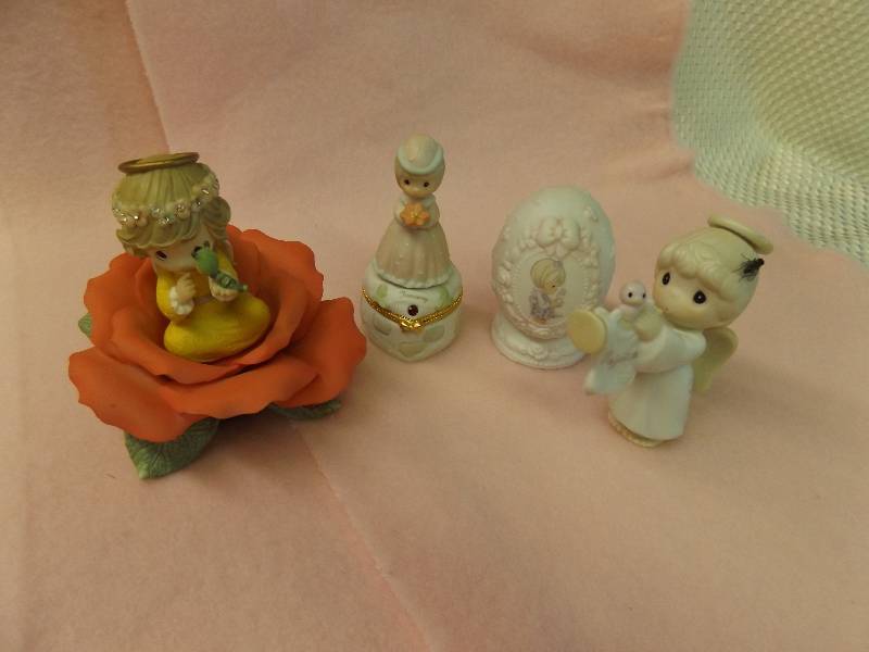 Precious Moments Figurines