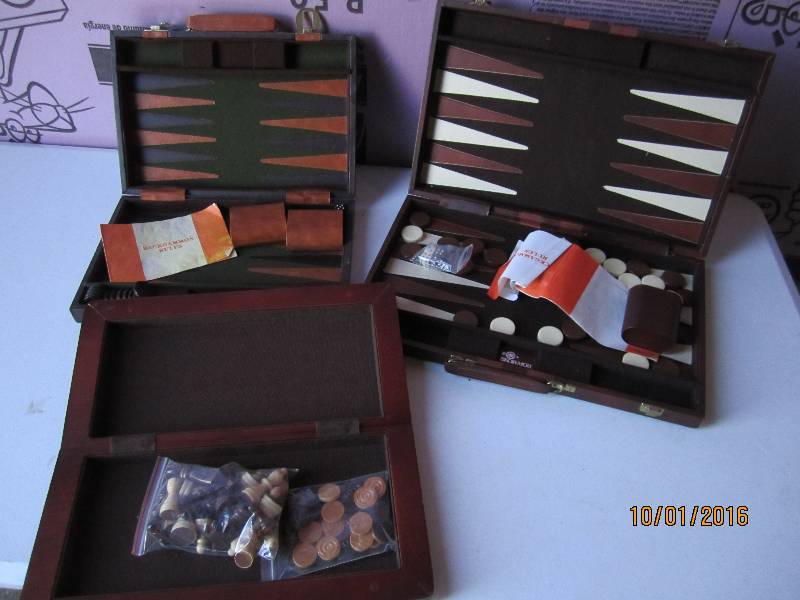 Lot of games in cases...