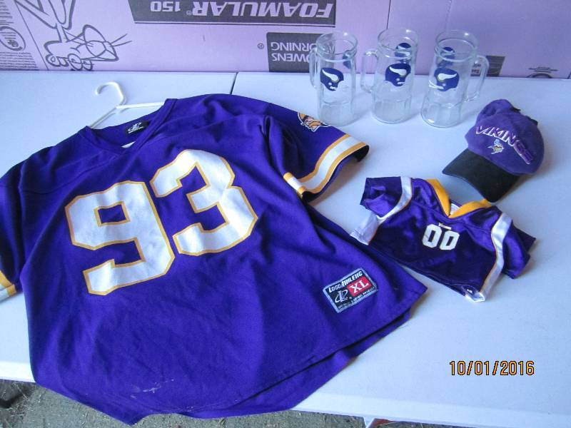 Vikings jersey  mugs n more...