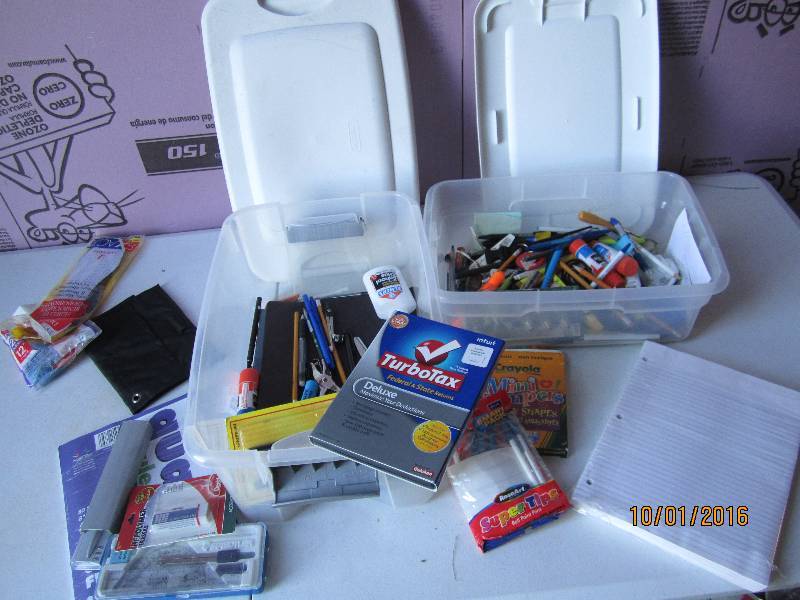 Lot of assorted office supplies...