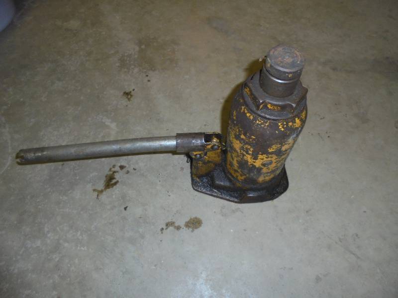 12 Ton Jack wHandle
