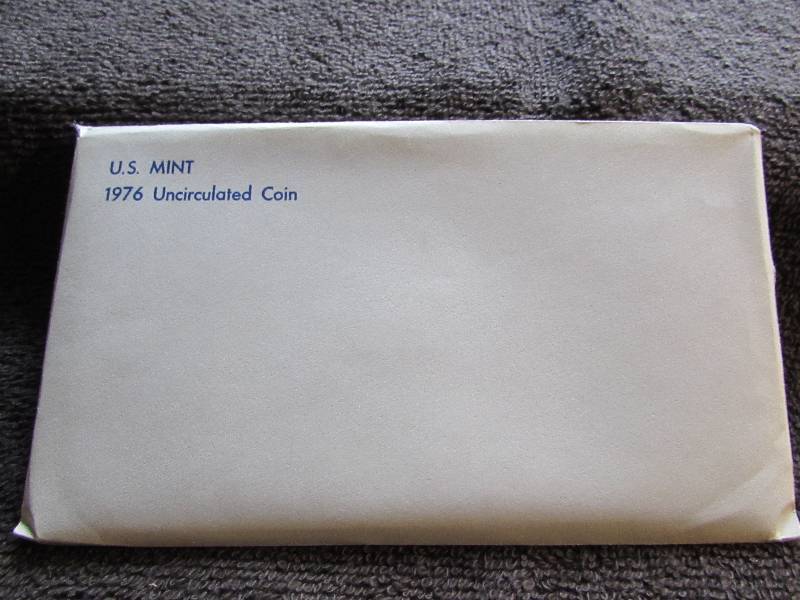 1976 US MINT UNCIRCULATED COIN SET, 12 COINS P& D