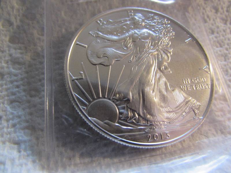2013 AMERICAN EAGLE, .999 FINE 1 OZ SILVER COIN