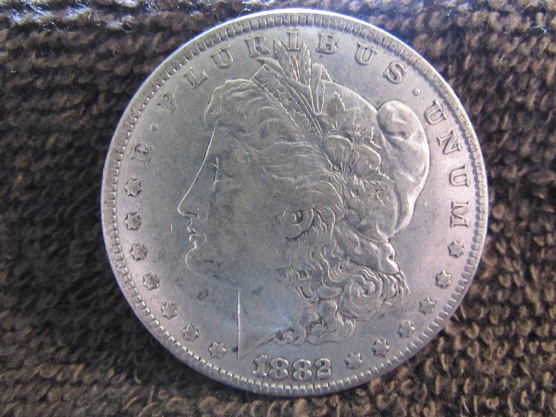 1882 MORGAN SILVER DOLLAR, 90% SILVER COIN