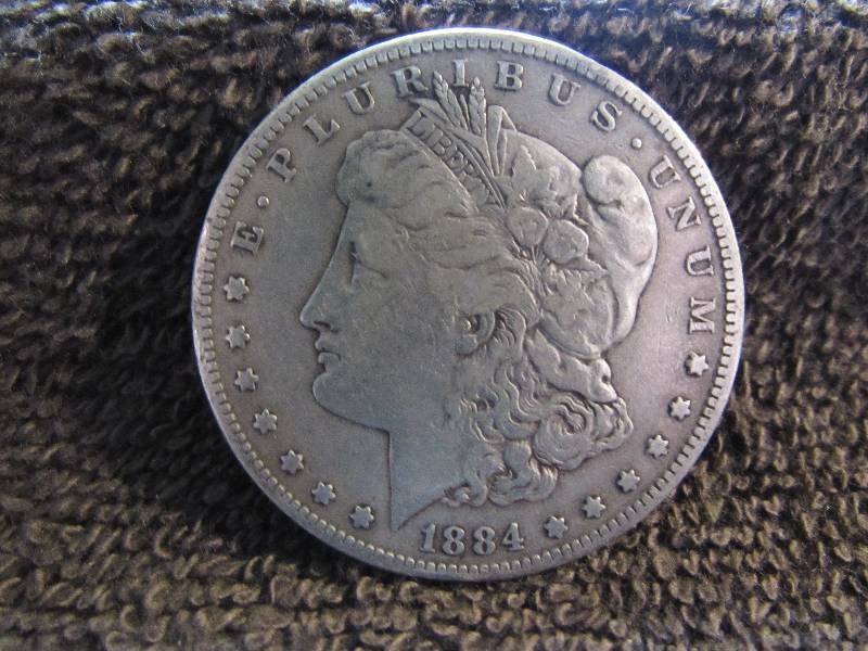 1884 S MORGAN SILVER DOLLAR, 90% SILVER COIN