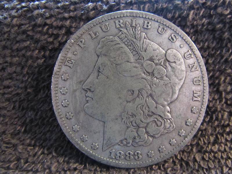1883 O MORGAN SILVER DOLLAR, 90% SILVER COIN