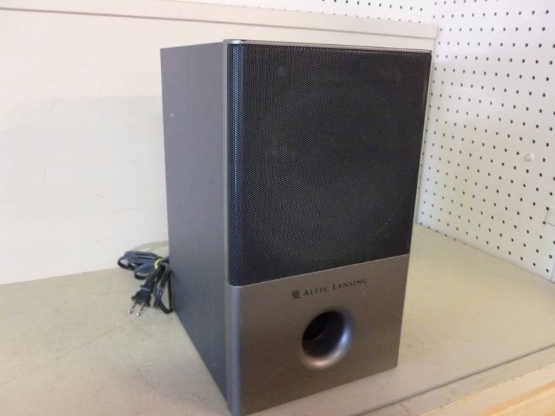 Powered Sub Woofer