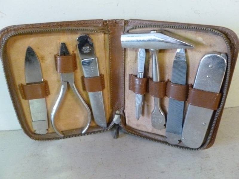 Vintage Grooming Kit