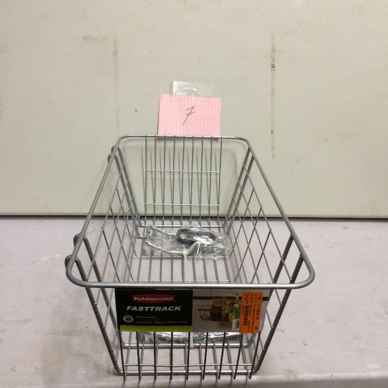 Rubbermaid Fasttrack Wire Basket
