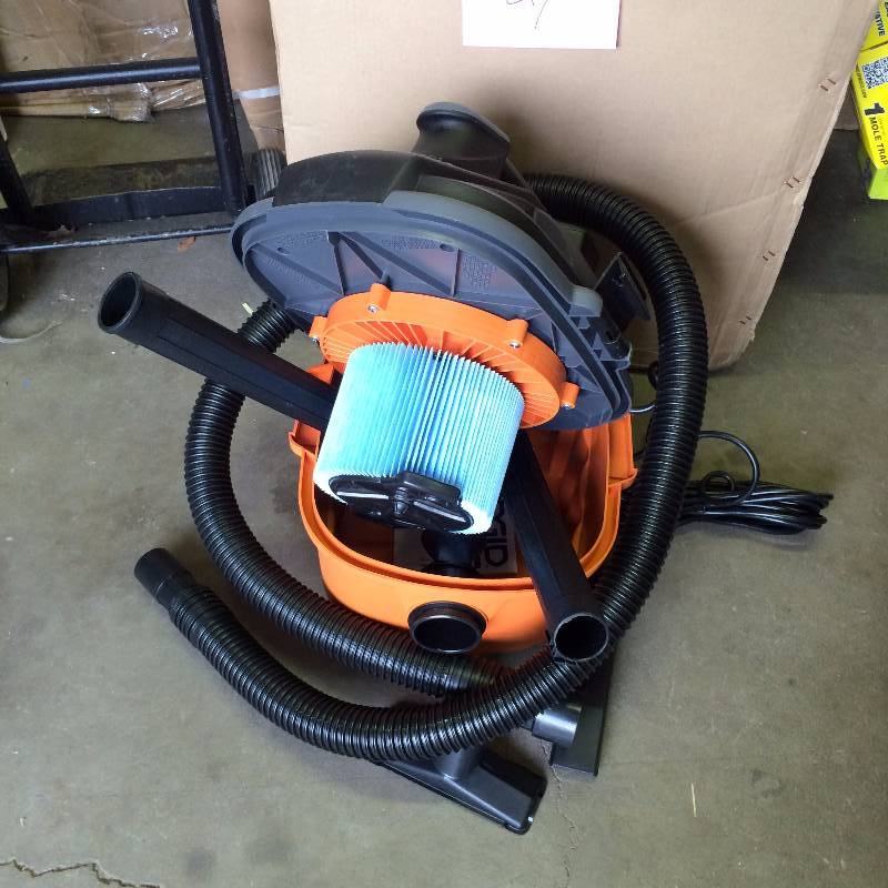 Ridgid WD4070 5 HP Portable Vac not used missing Wheels