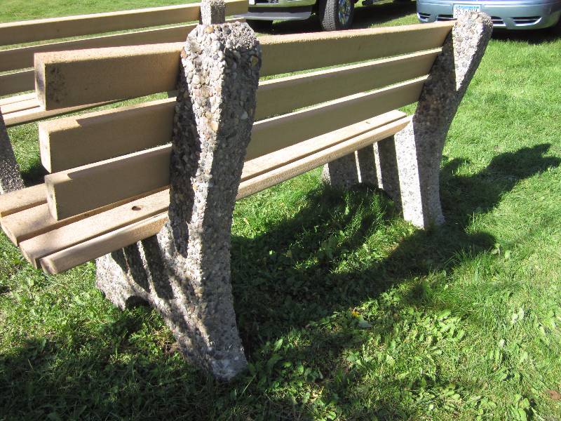 lot 8 image: Concrete Park Bench
