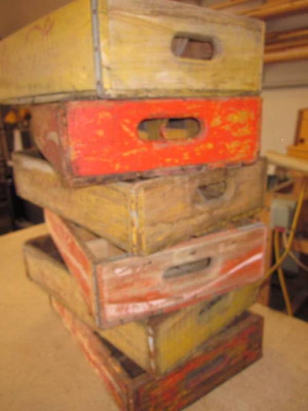 lot 24 image: 6 Old Coke Crates