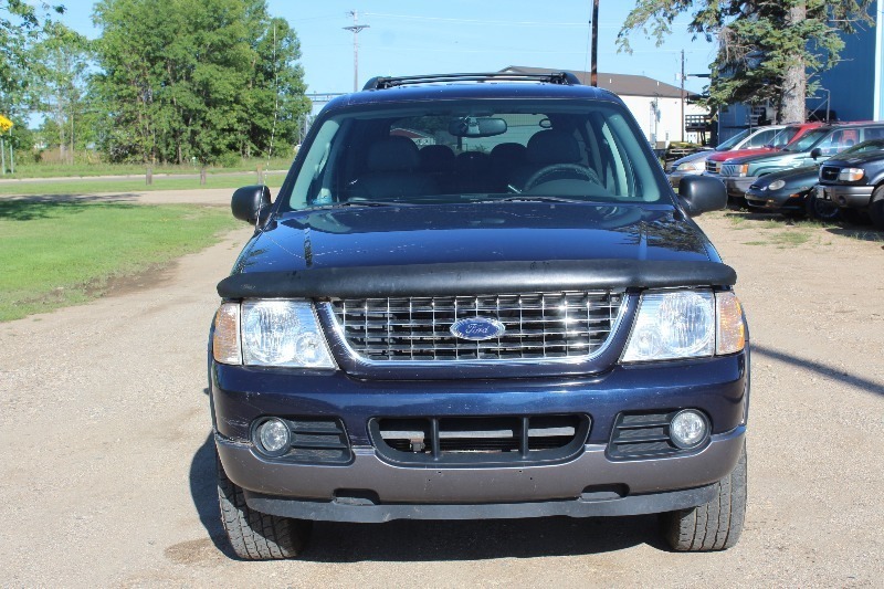 lot 1070 image: 2003 Ford Explorer XLT - 3rd Row - Leather - Loaded -