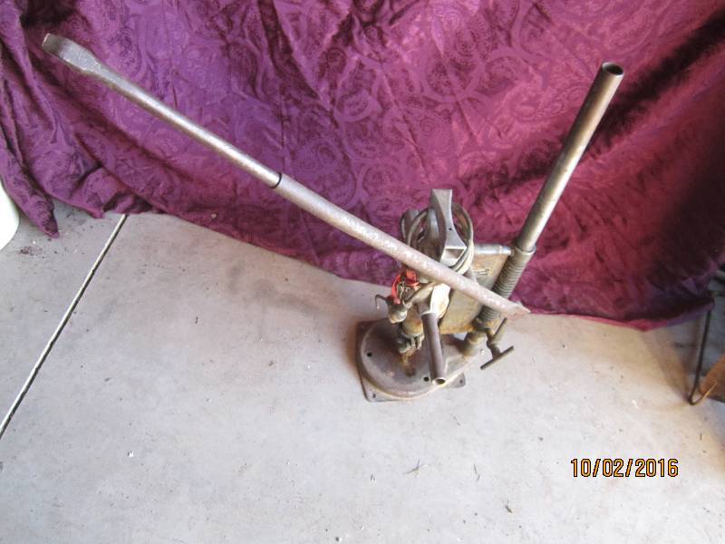 lot 7 image: Vintage Home Utility 1.2 electric ...