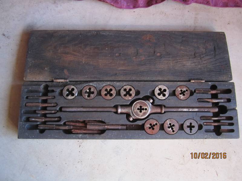 lot 20 image: Tap and die set in wood box...