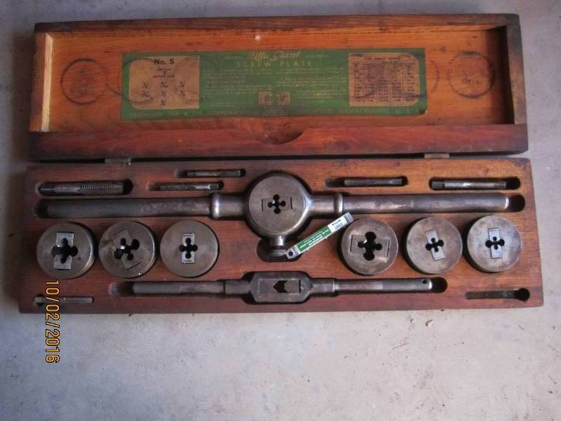 lot 21 image: Little Giant tap set No.5...