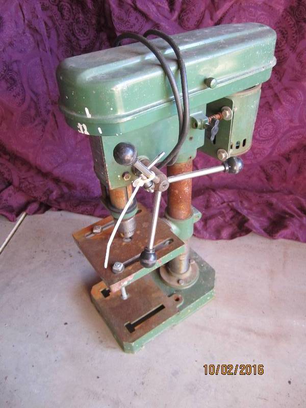 lot 22 image: Central drill press...