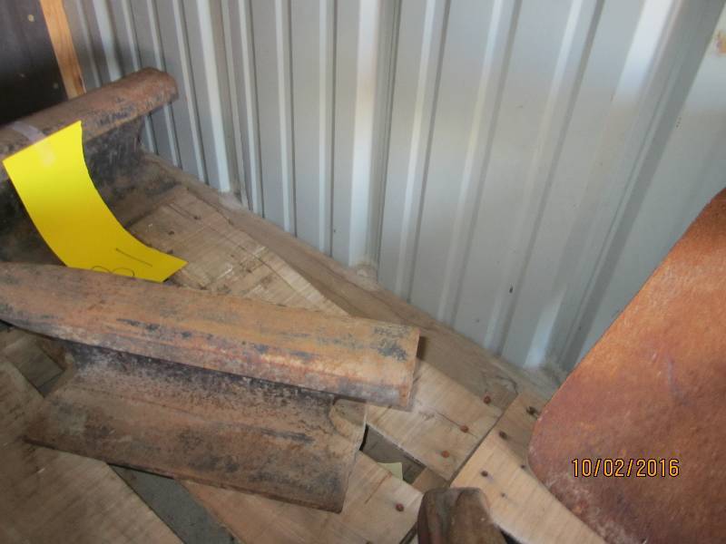 lot 32 image: Anvil...