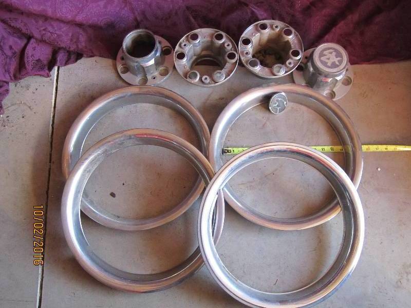 lot 39 image: Wheel rims and caps...