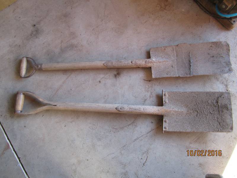 lot 61 image: 2 vintage shovels...
