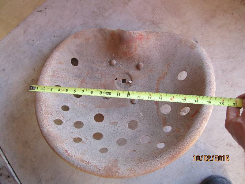 lot 68 image: Tractor seat...