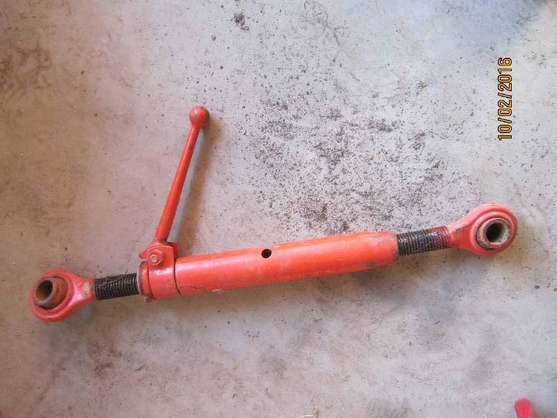 lot 72 image: Screw crank...