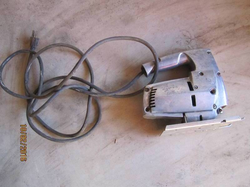 lot 78 image: Jig saw...