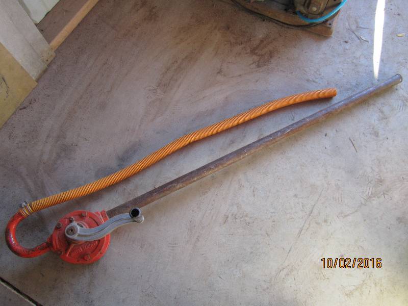 lot 80 image: Barrel pump...
