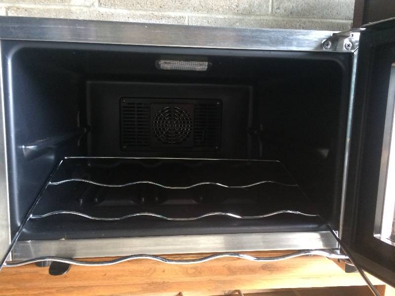 lot 44 image: Wine Cooler