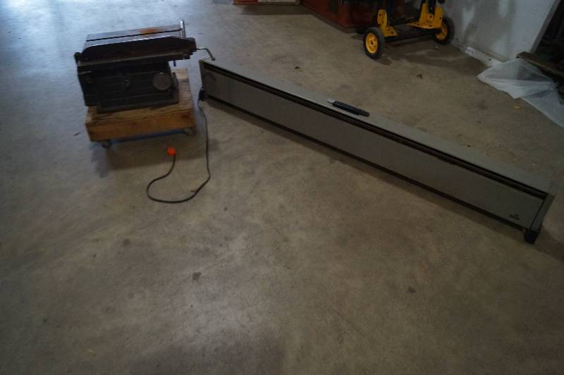 Portable HeaterTable Saw