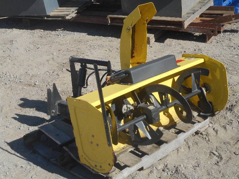 lot 9 image: John Deere 47 Snow Blower, Hydrau...