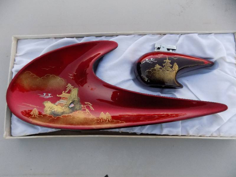 Oriental Lighter & Ash Tray