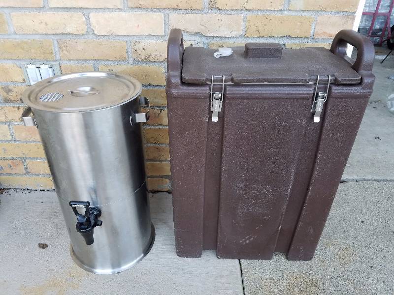 HotCold Storage units with spouts