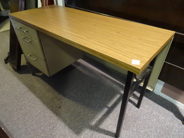 Small office desk