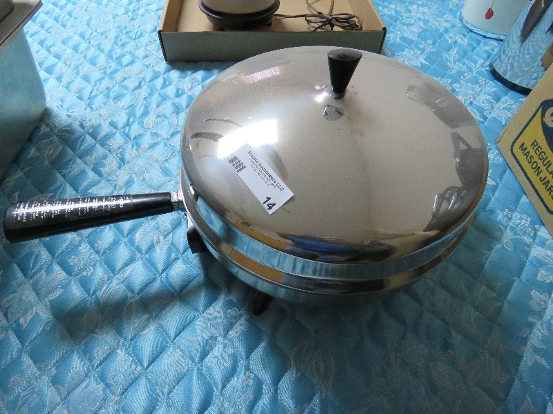 Vintage Electric Fry Pan